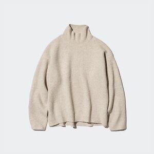 UNIQLO Cream Turtleneck Sweater